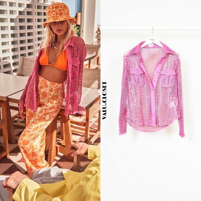 Así es la camisa calada fucsia de Valentina Zenere que sale $35.000.