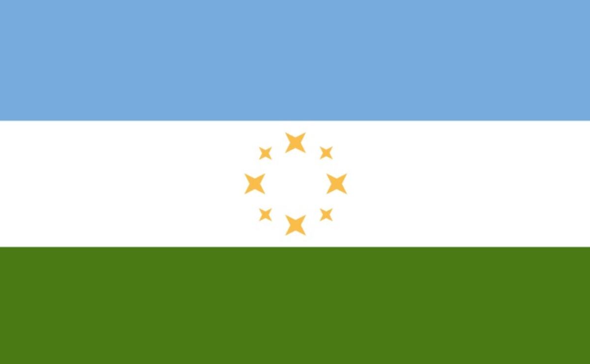 La Falda sigue los pasos de Carlos Paz y ya tiene bandera y un día propio: premiaron el diseño de un joven de 12 años