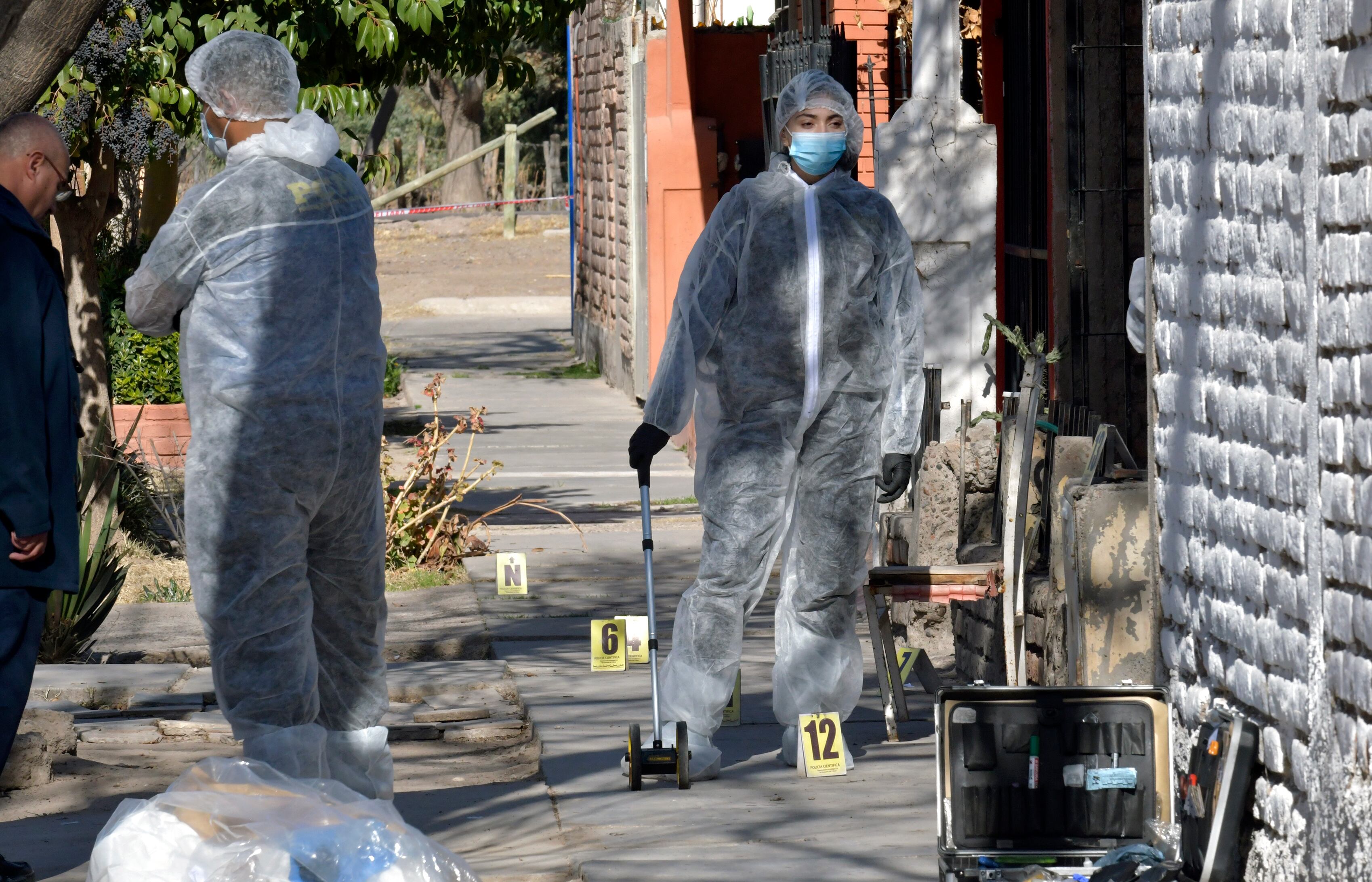 Femicidio en Rivadavia, Barrio Libertad.
Foto: Orlando Pelichotti / Los Andes