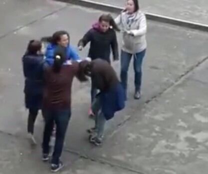 Violencia en una escuela técnica de San Jorge: alumnas se golpearon en un recreo. (Captura de pantalla)