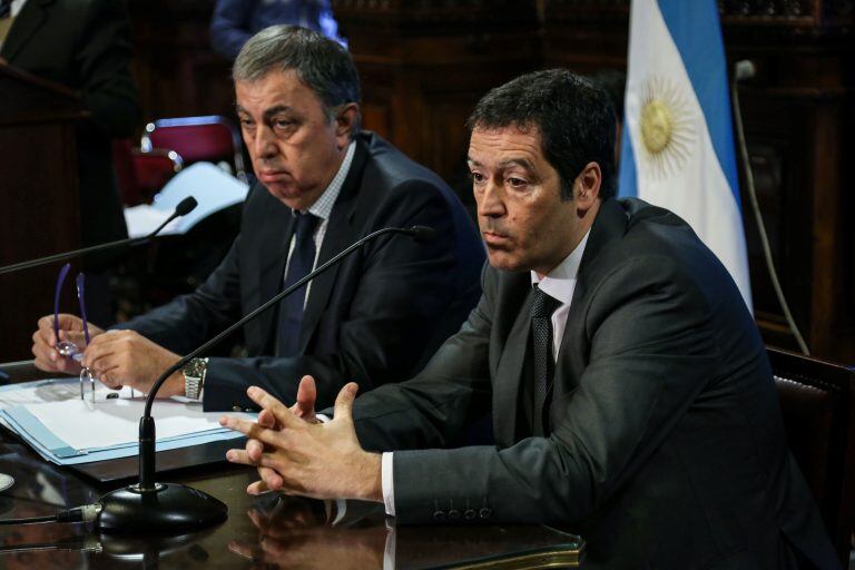 También el juez federal de Bahía Blanca, Walter López Da Silva (derecha) también quiere regresar a Bariloche.