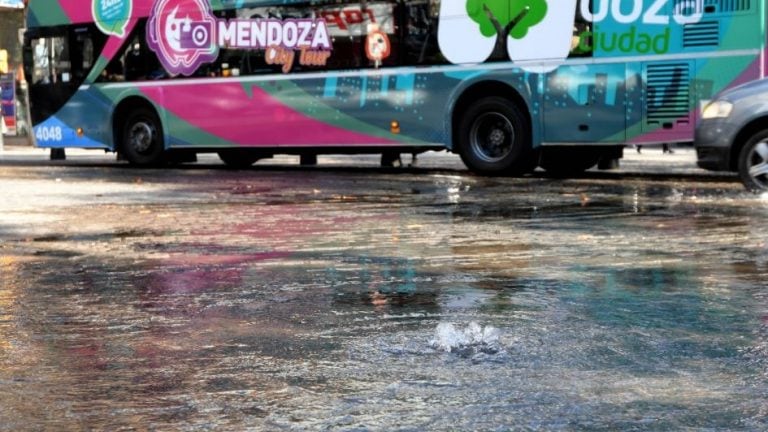 La calle San Martín bajo el agua