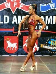 Yamila Toledo campeona en el Arnold de San Pablo. (WEB)