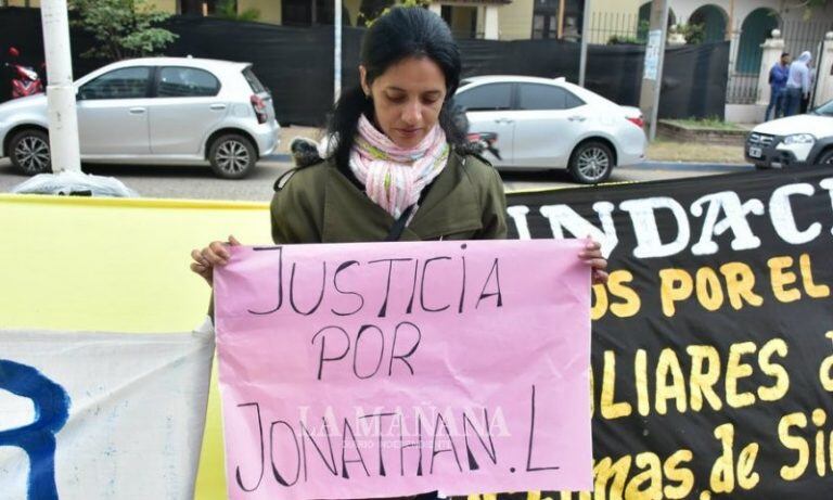 Desde el mes de agosto del año pasado los familiares marchan pidiendo justicia