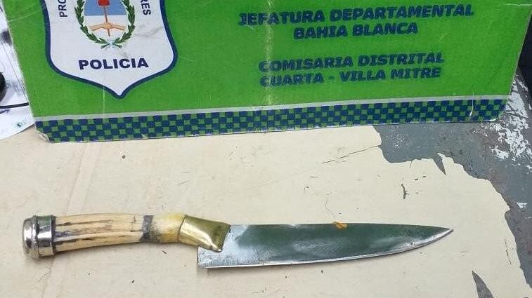 Un hombre muy grave tras se apuñalado