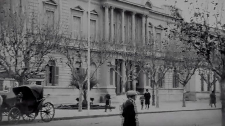 La Escuela Normall (En tierras nuevas donde el oro abunda, 1922)