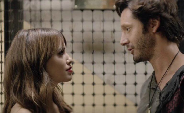 Lali Esposito y Benjamín Vicuña en "Permitidos" (Foto: Web).