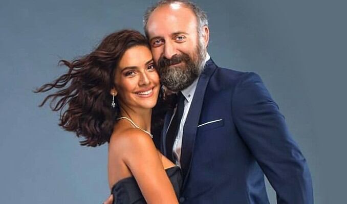 Bergüzar Korel y Halit Ergenç.