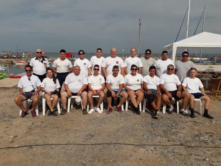 Bomberos Voluntarios de Arroyito en el evento de Aguas Abiertas en Miramar