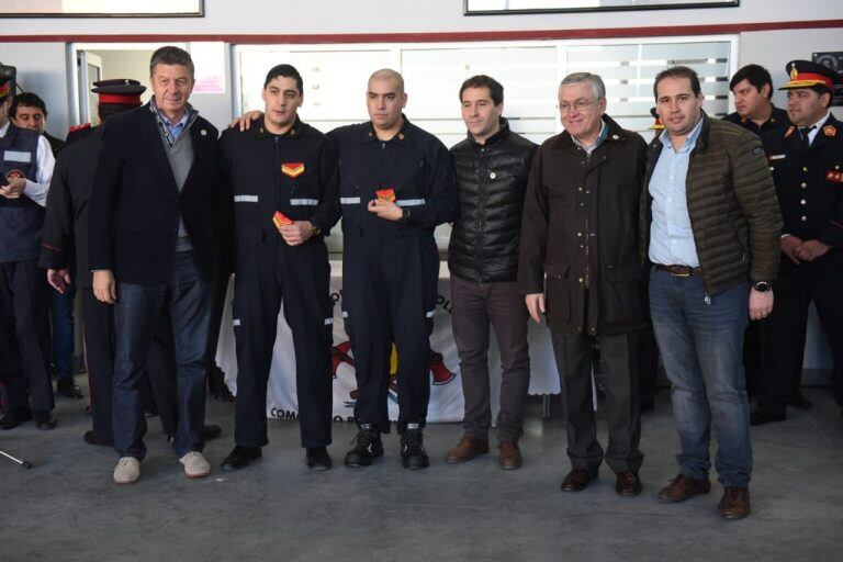 Los bomberos recibieron la visita de autoridades.