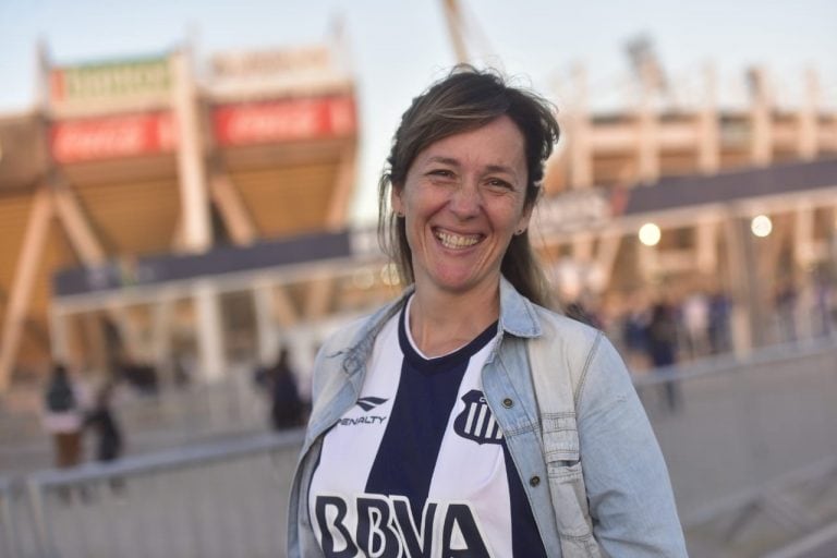 Los hinchas de Talleres se preparan para recibir a Diego Maradona.