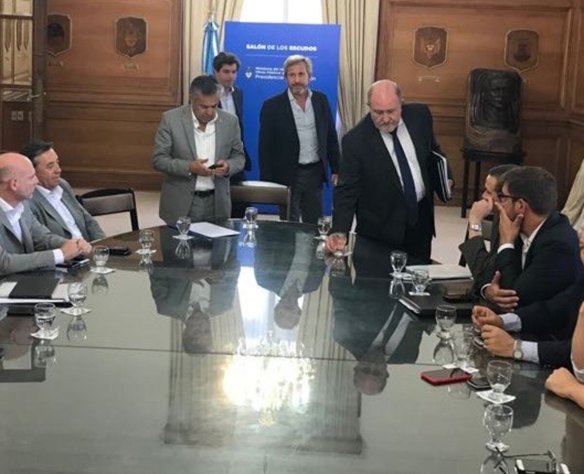 "Abrir las compuertas": esa es la solución que dio La Pampa a Cornejo