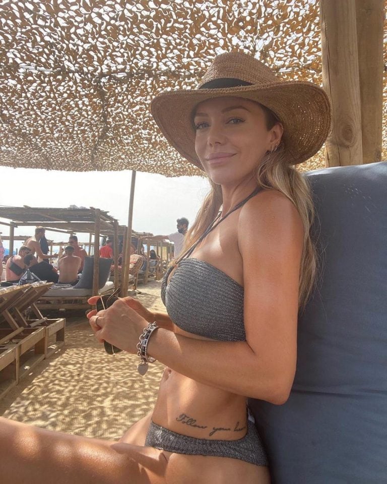 Evangelina Anderson posó en malla y dejó a la vista un tatuaje íntimo (Foto: Instagram)