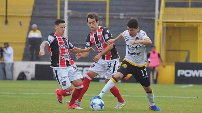 Olimpo vs. Chacarita.