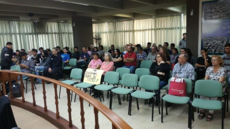 Apoyo de Bomberos Voluntarios y familiares (Prensa Municipalidad de Rafaela)