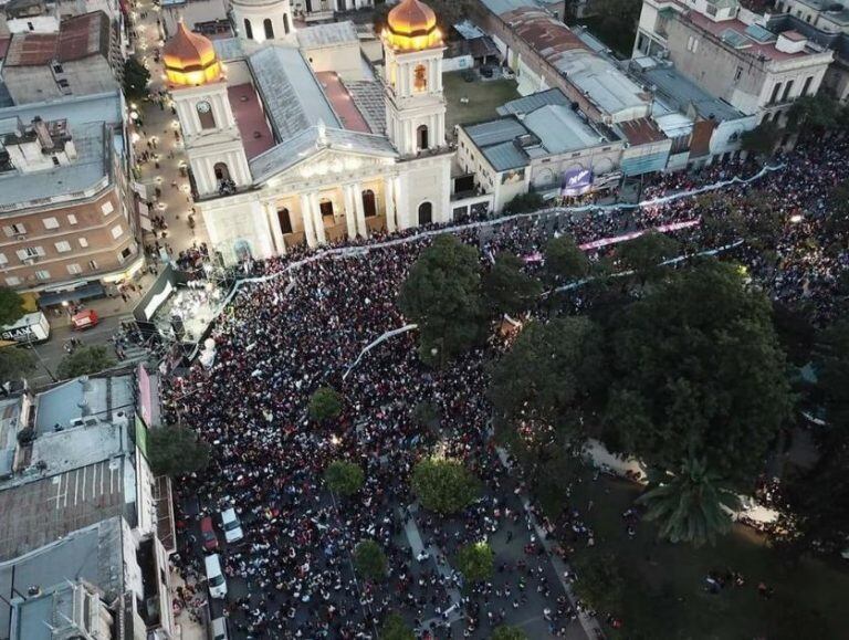 Marcha en contra de la despenalización del aborto en Corrientes. (Foto: Twitter)