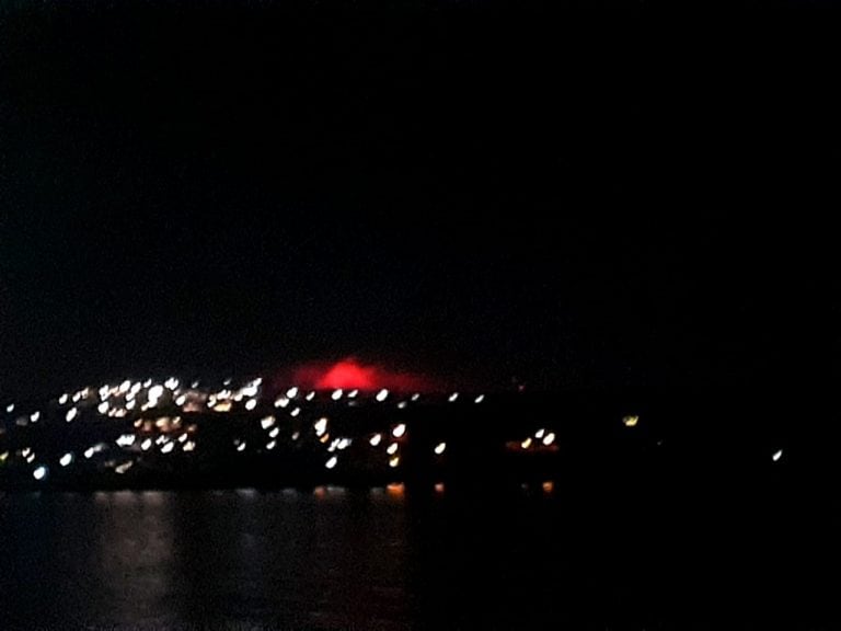 El incendio visto desde Villa Carlos Paz. (Foto: gentileza Fabián Antelo).