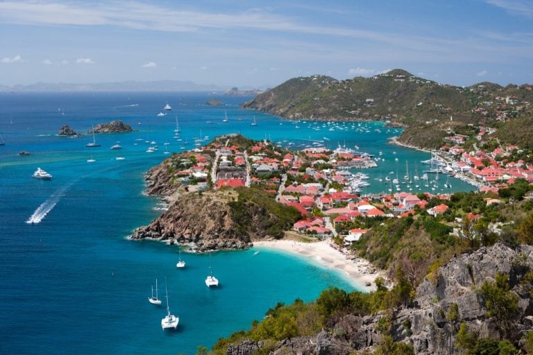 La pareja se refugió en la paradisíaca isla de Saint Barth (el Caribe).