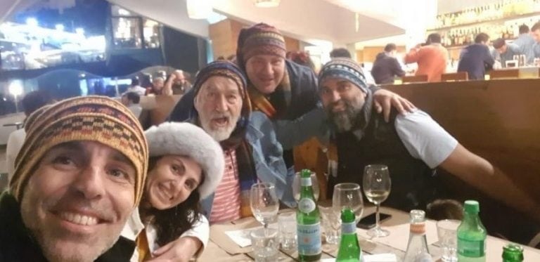 Alberto Rodríguez Saá con sus amigos en Lima, Perú.