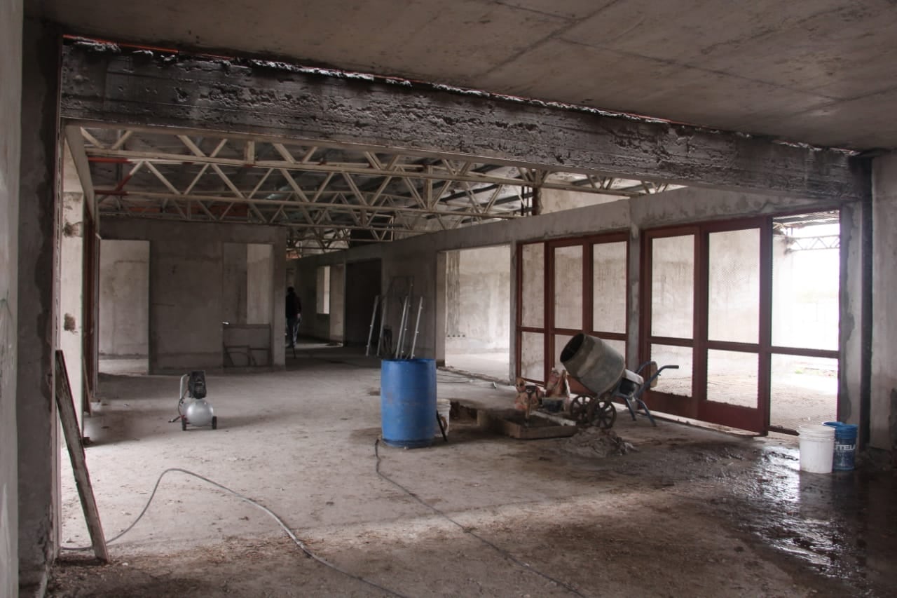 Sánchez recorrió la obra de la escuela del Barrio Villa de las Américas