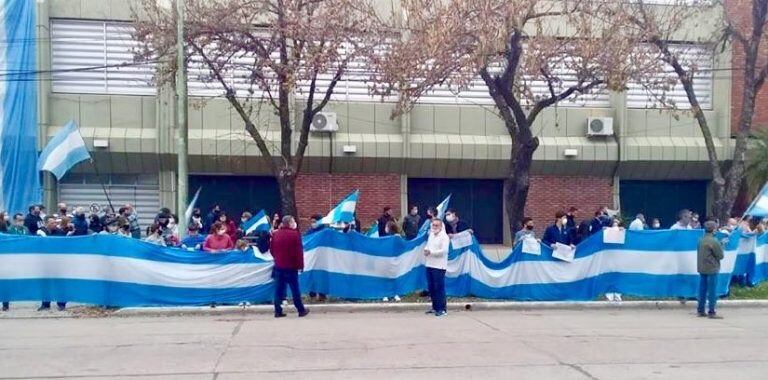 Masiva marcha en contra de la expropiación de Vicentin. (Foto: Twitter)