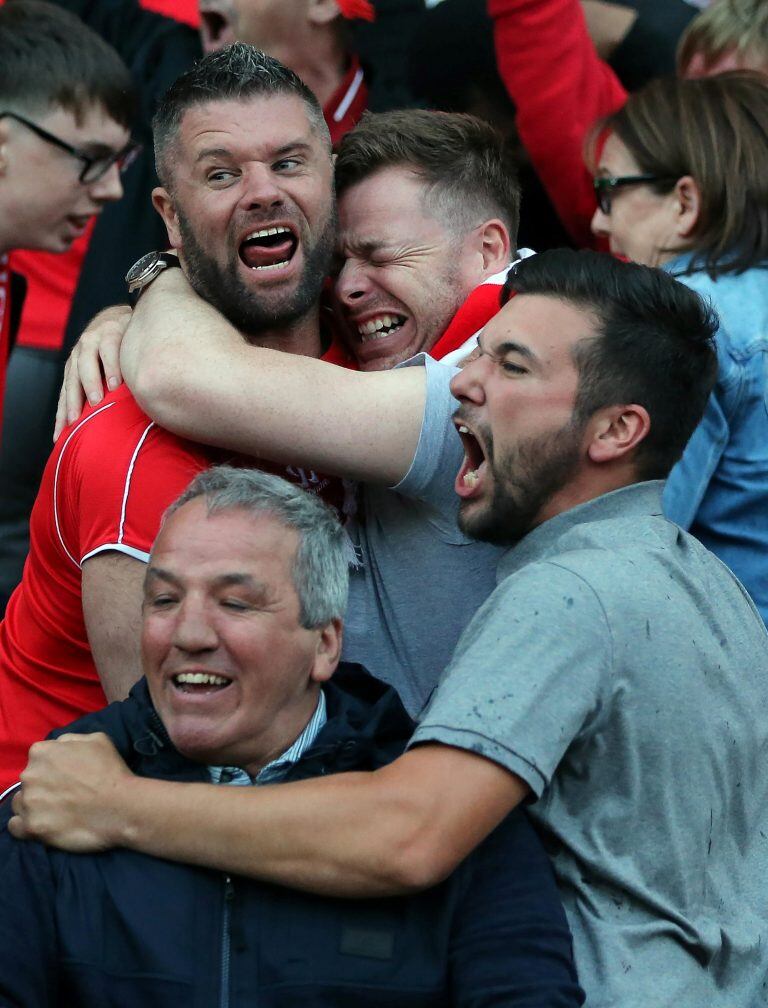 La locura de los hinchas del Liverpool en el 1 a 1