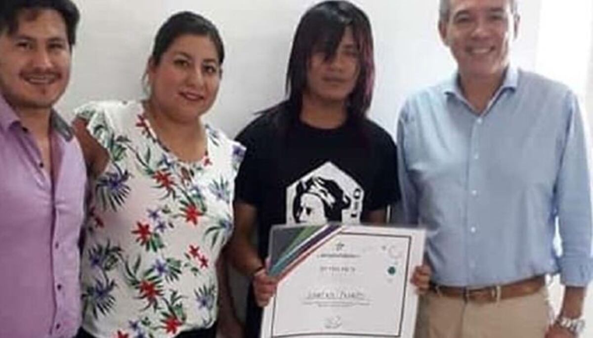 Distinguen a un joven salteño por sus logros en las matemáticas