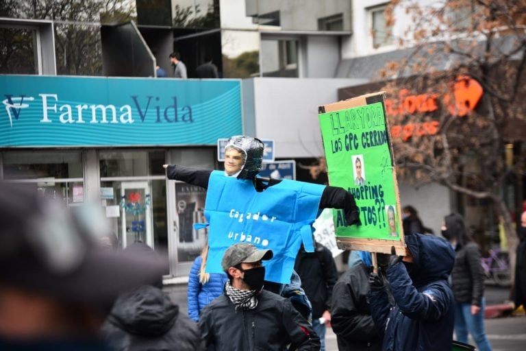 Marcha y movilizaciones del Suoem en Córdoba.