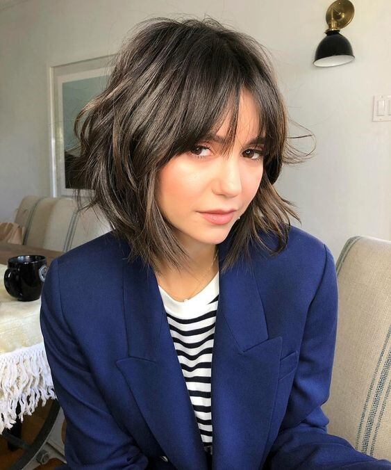 La actriz Nina Dobrev lleva este corte.