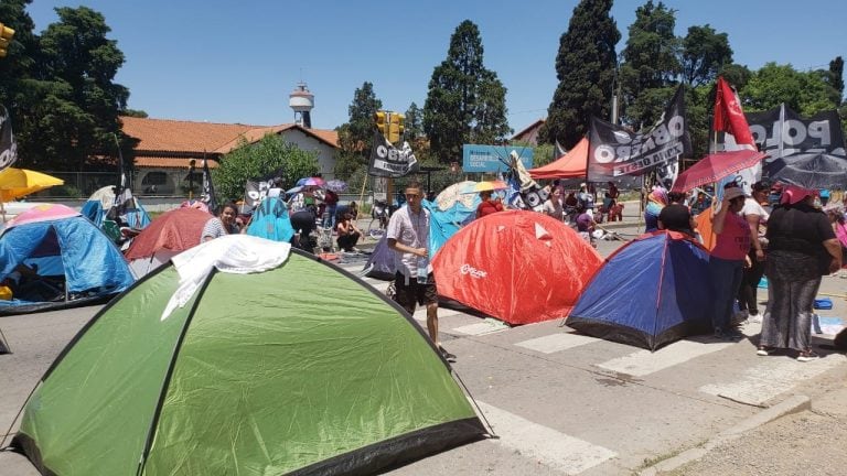 Acampe del Polo Obrero frente al Ministerio de Desarrollo Social.