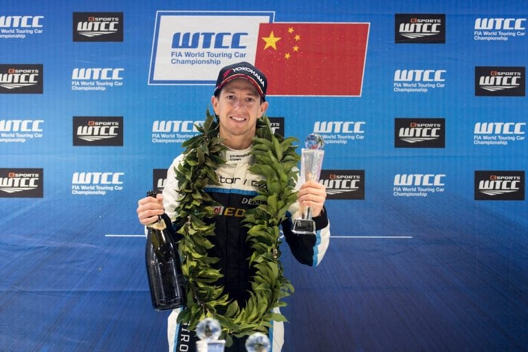 Girolami, cuando ganó en Ningbo, China, por el Mundial de Autos de Turismo (WTCC) en 2017.