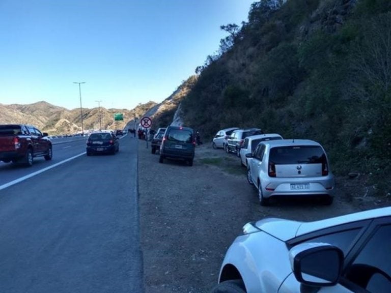 Descontrol en el nuevo puente "De la Sota"