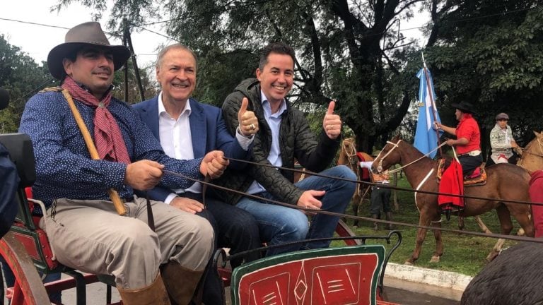 Juan Schiaretti junto con Martin Llaryora y Manuel Calvo cerraron su campaña para las elecciones 2019.