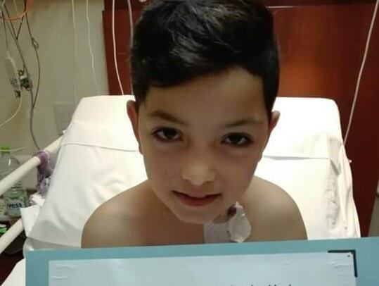 El pequeño Alejo, e tan solo 8 años, le donó médula a su papá. (Infomás Noticias)