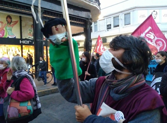 Masiva marcha de barbijos contra el uso de agrotóxicos