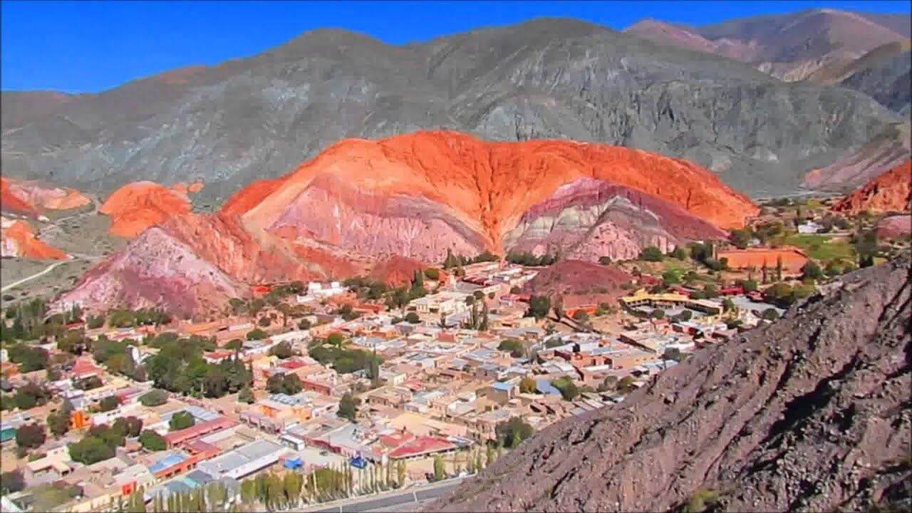 La Quebrada de Humauaca es uno de los destinos más elegidos por los argentinos para disfrutar de algunos días. 