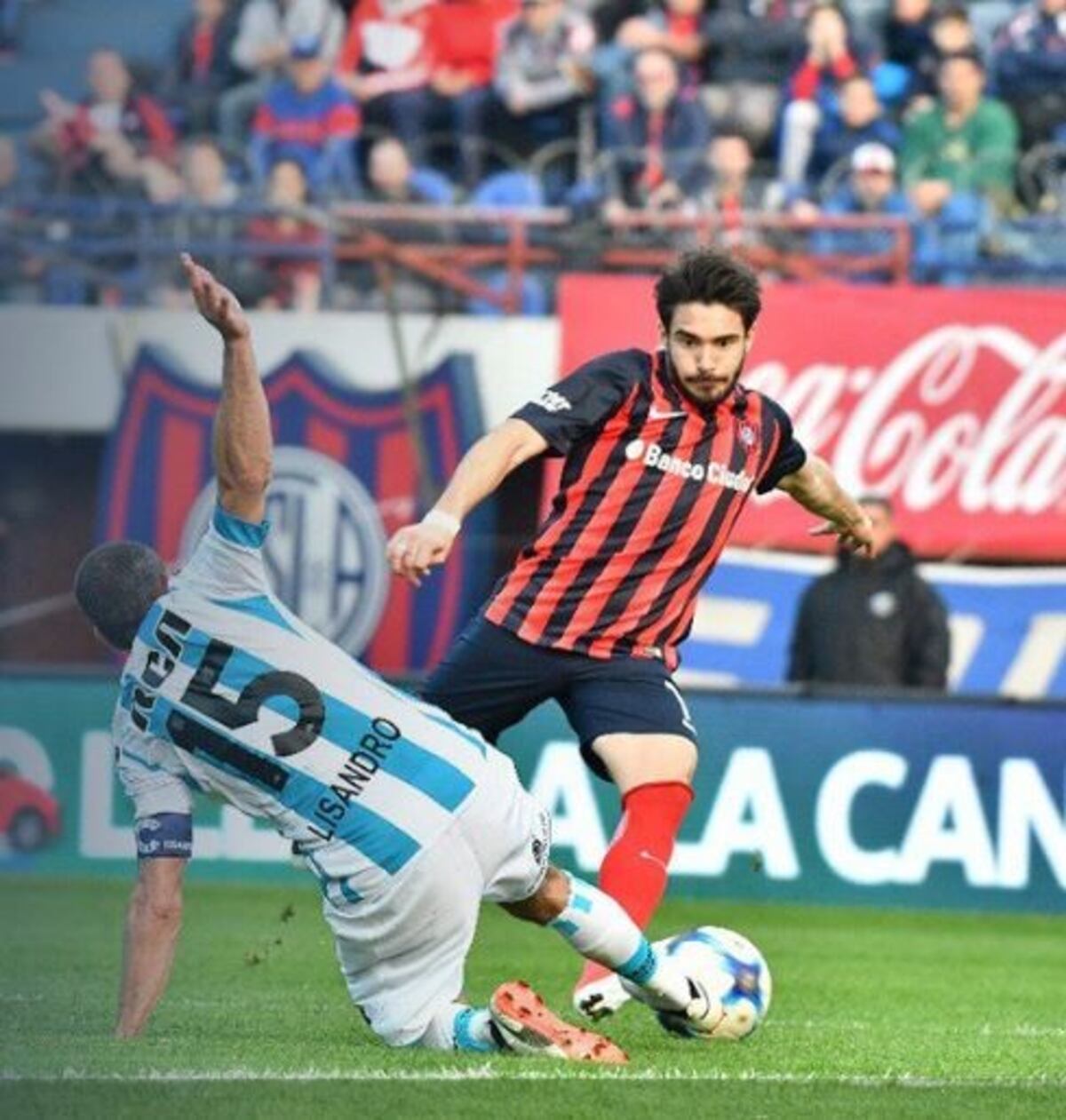 San Lorenzo y Racing empataron 1-1 en el primer clásico de la Superliga