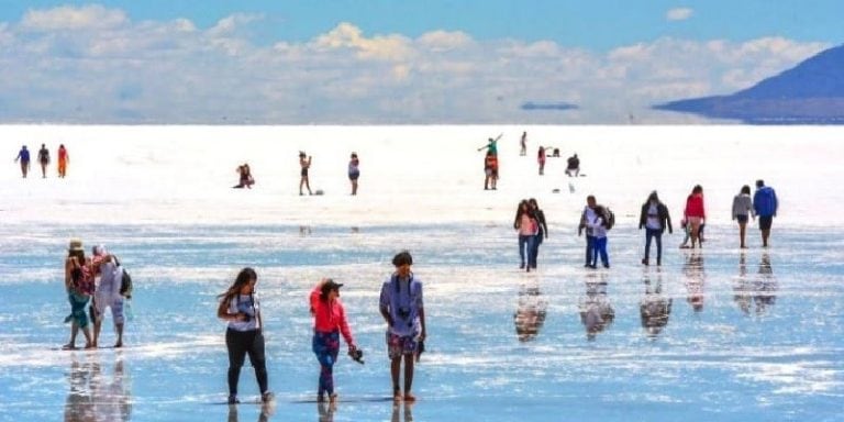 Las Salinas Grandes de Jujuy, un atractivo que se prepara para recibir turismo desde los próximos días.