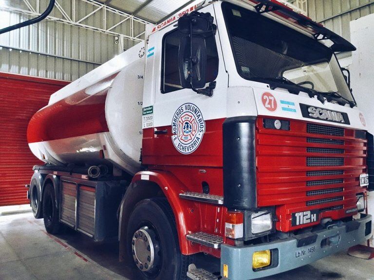 Camión de abastecimiento Bomberos Voluntarios Arroyito