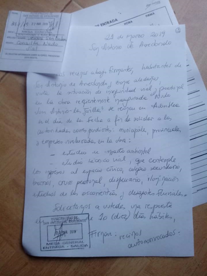 Nota redactada y firmada por todos los presentes en la asamblea.