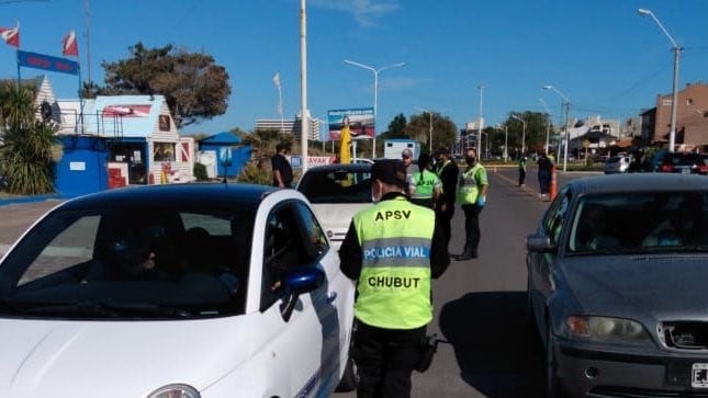 32 conductores de la vía pública por encontrarse intoxicados mientras conducían.