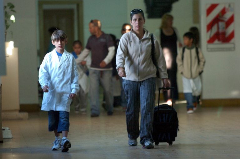 Docentes vuelven al paro y no habrá clases en toda la semana.