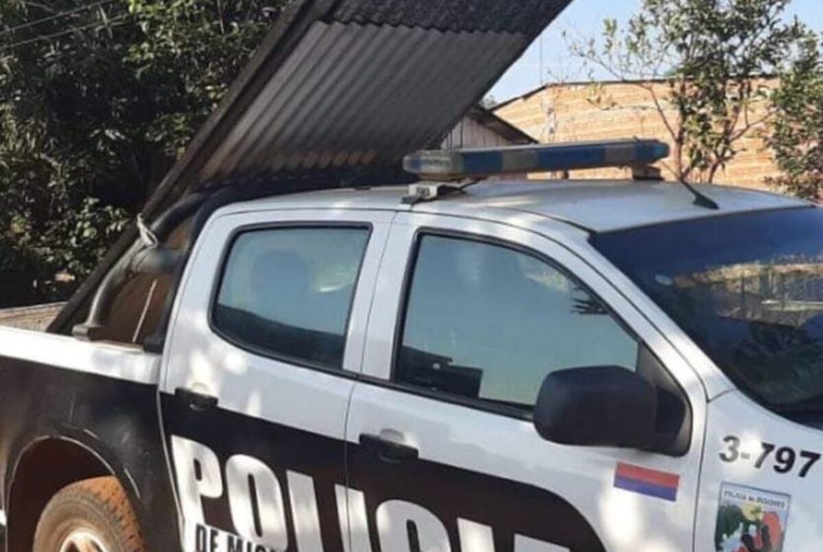 La policía recuperó chapas de zinc que habían sido robadas de una vivienda