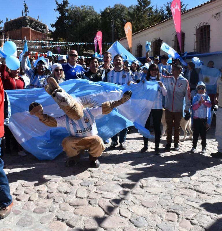 Humahuaca se vistió de celeste y blanco.