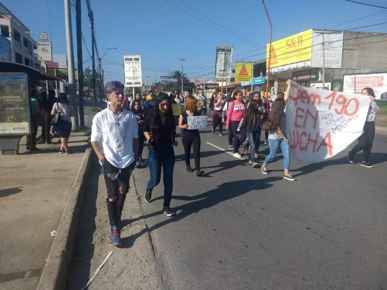 Una de las marchas llevadas acabo por las calles de la ciudad.