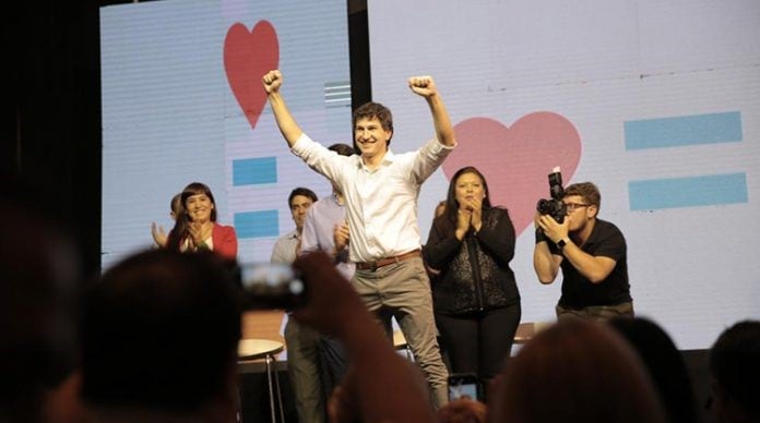 "Vamos a transformar los barrios de Resistencia porque no creemos en ciudadanos de primera y de segunda", anunció el candidato a intendente por el Frente Chaqueño.