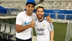 De Selección. En 2016 Wanchope jugaba en el Cruzeiro y conoció a Leo.