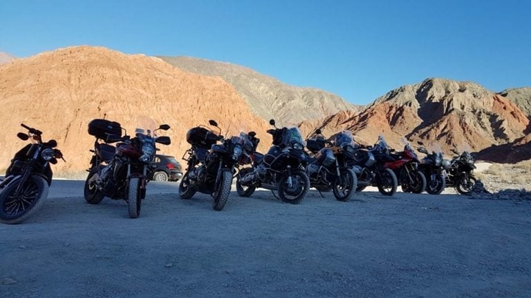 Las potentes máquinas se lucen en el paisaje quebradeño.