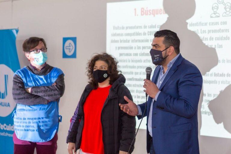 El intendente Walter Vuoto junto a la secretaria de Acceso a la Salud de Nación, Dra. Carla Vizzotti, recorrieron el Polo Hospitalario de Ushuaia