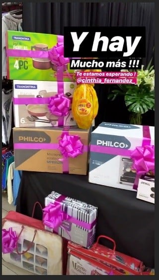 Cinthia Fernández entregará regalos en Rosario en el comercio de su novio.